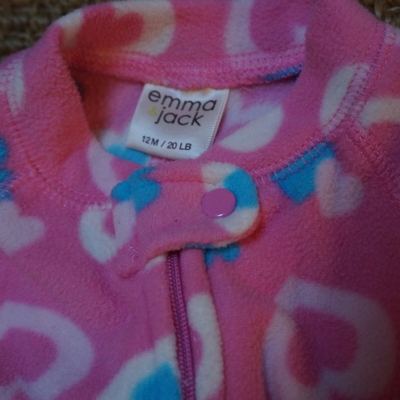 Girls Size 12mos Emma & Jack Pink Heart Fleece 1-piece PJs - Picture 2 of 3